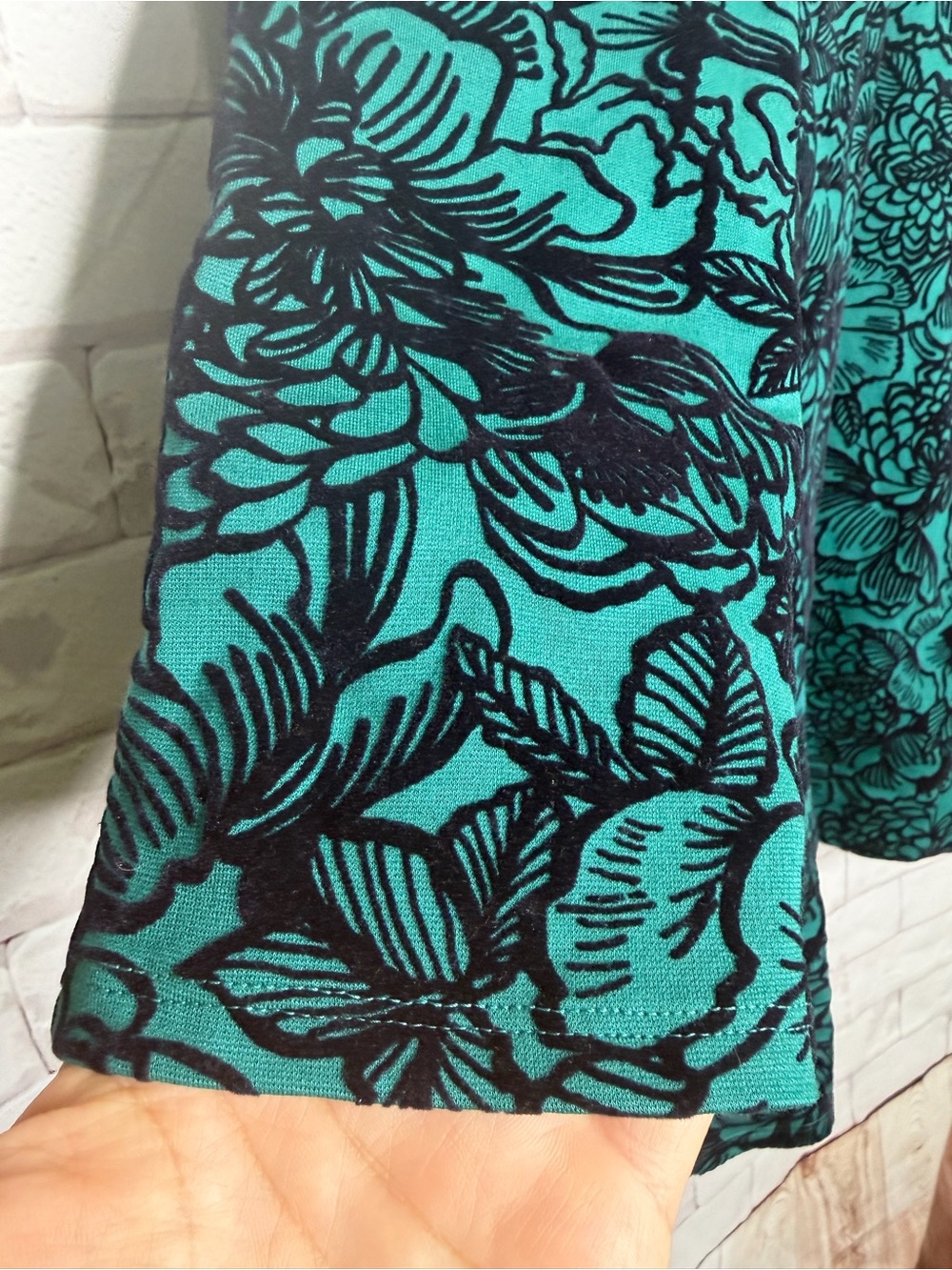 Lands’ End Plus Size Floral Tunic Top | Size 1X - Picture 3 of 9